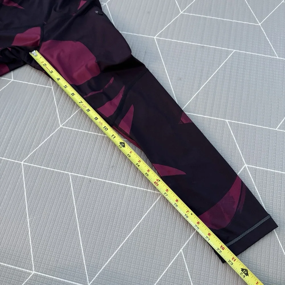 lululemon athletica excellent preowned